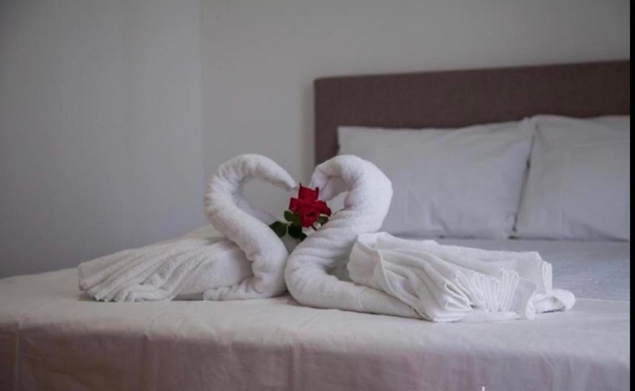 Delux Apartmani Dobra Voda Buitenkant foto