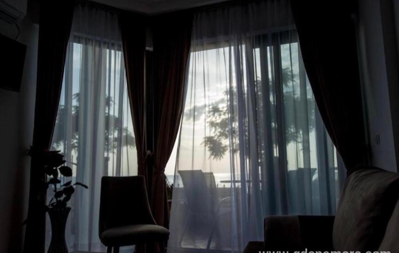 Delux Apartmani Dobra Voda Buitenkant foto