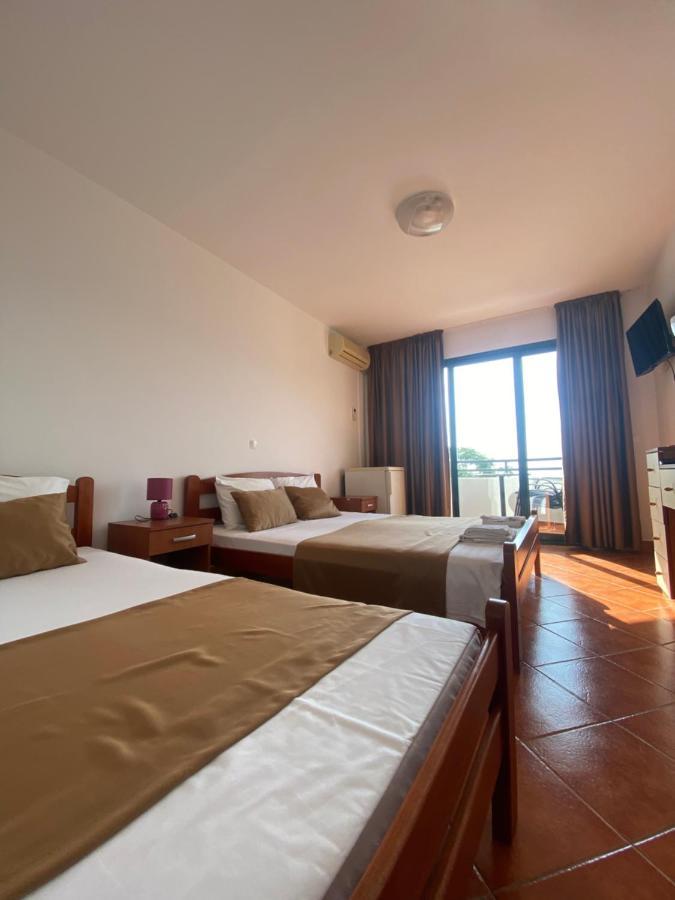 Delux Apartmani Dobra Voda Buitenkant foto