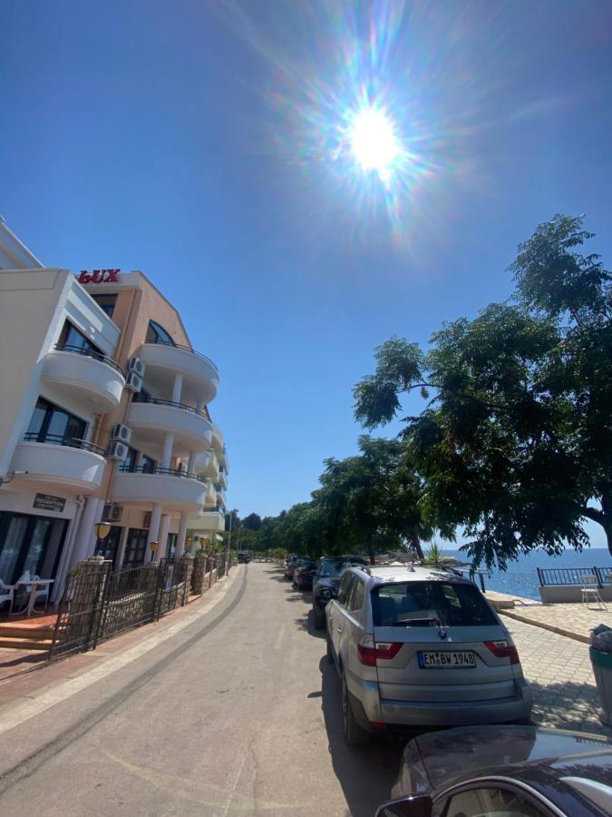 Delux Apartmani Dobra Voda Buitenkant foto